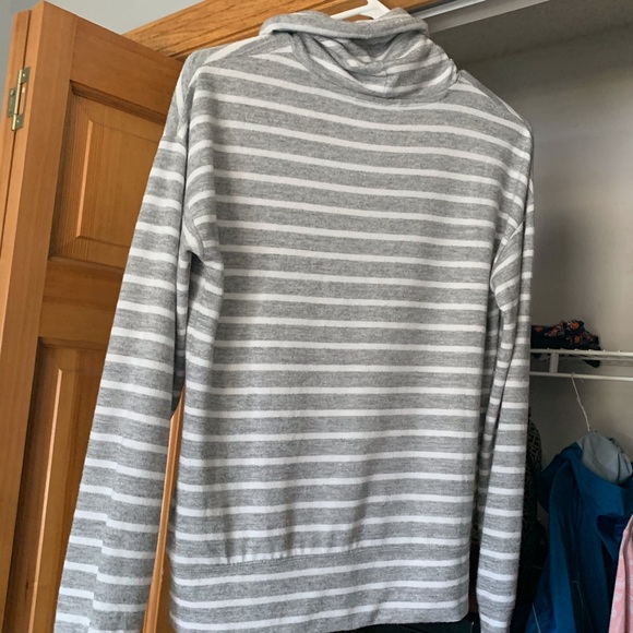 BR cowl-knock, casual top, size XS - Picture 2 of 4